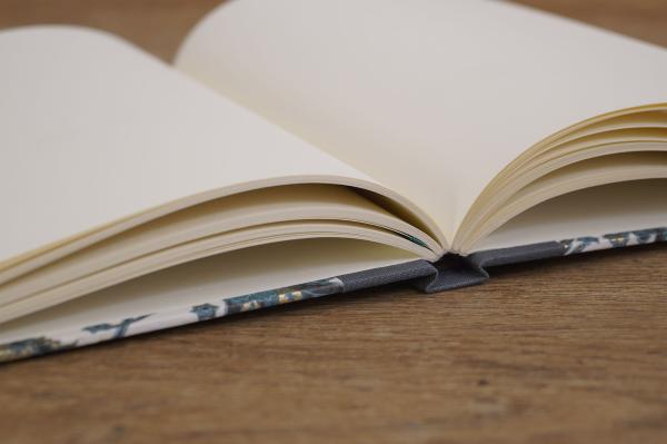 Skizzenbuch, Zeichen-und Schreibpapier naturweiß,blanko